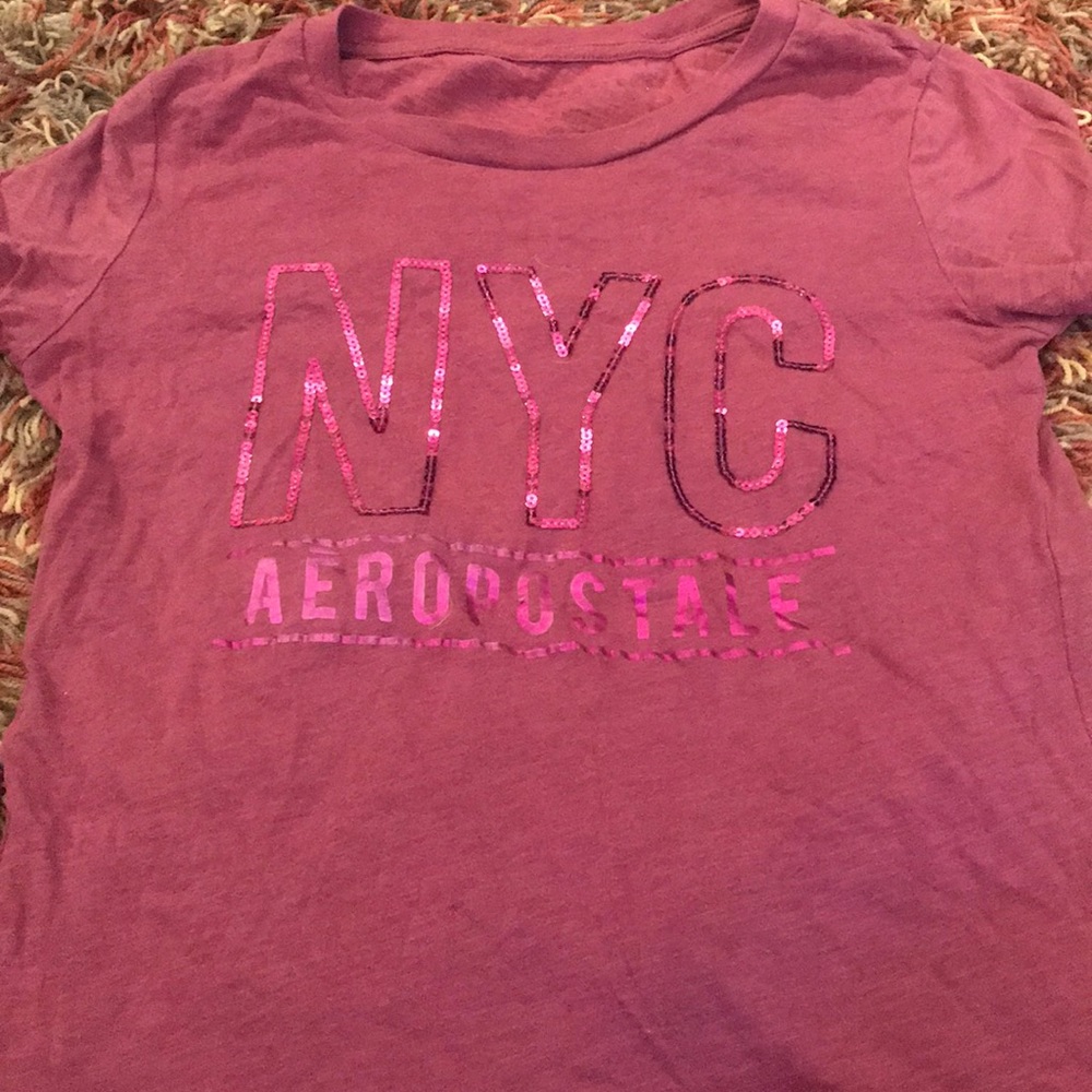 XS Aeropostale tee. Wine colored